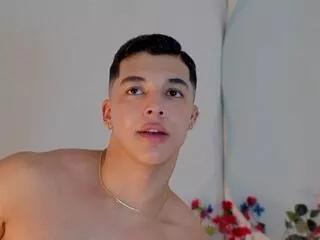 Offline troye_williams on Flirt4Free
