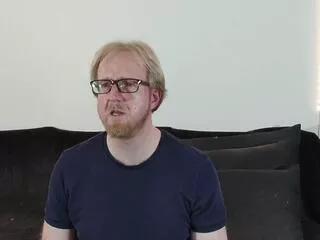 Offline xavii_day on Flirt4Free