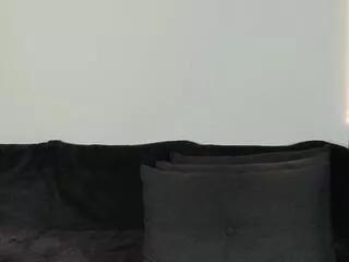 Offline xavii_day on Flirt4Free