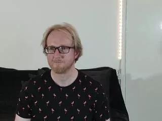 Offline xavii_day on Flirt4Free