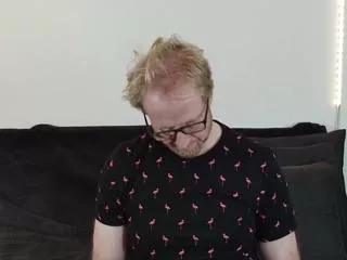 Offline xavii_day on Flirt4Free