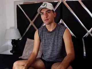 Offline yoggi_aron on Flirt4Free