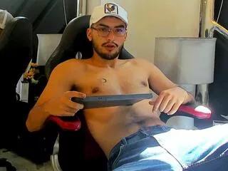 Offline yoggi_aron on Flirt4Free