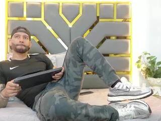 Offline yorby_maxx on Flirt4Free