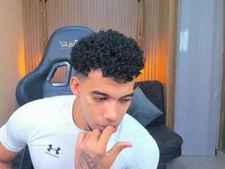 Offline zaiden_klein on Flirt4Free