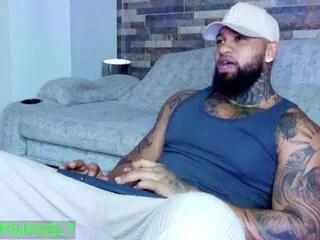 Offline zaiin_diesel on Flirt4Free
