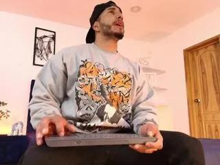 Freechat zane_maverick on Flirt4Free