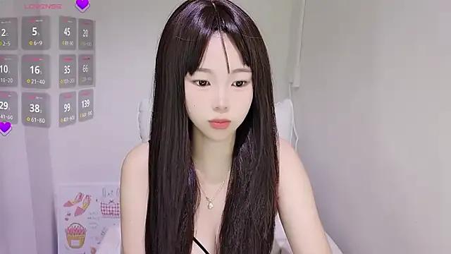 Freechat 9aunatiis on StripChat