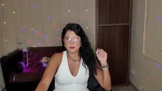 Freechat Alianna_Solo_Kisses on StripChat