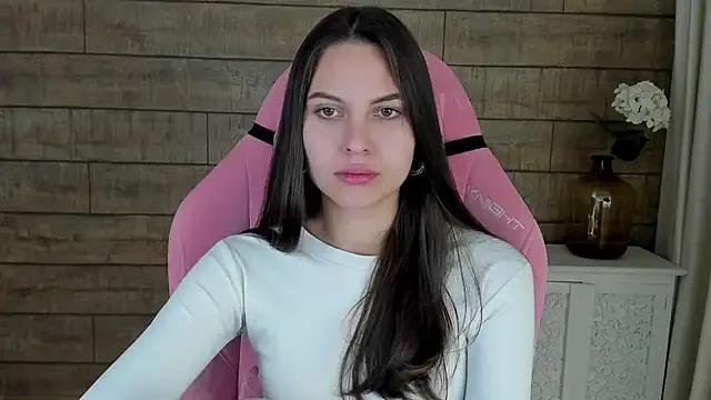 Freechat AlisaVersailles on StripChat