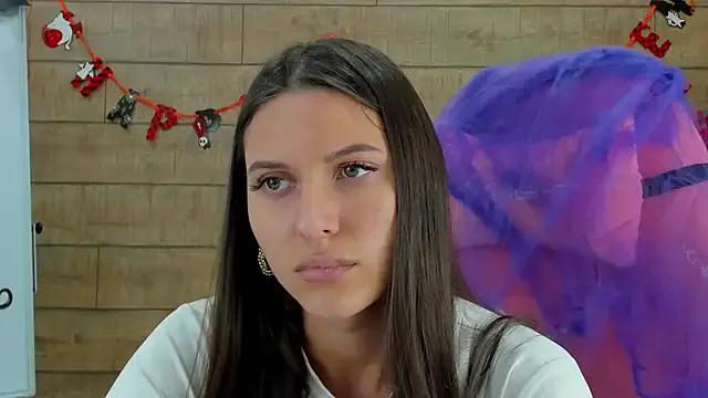 Freechat AlisaVersailles on StripChat