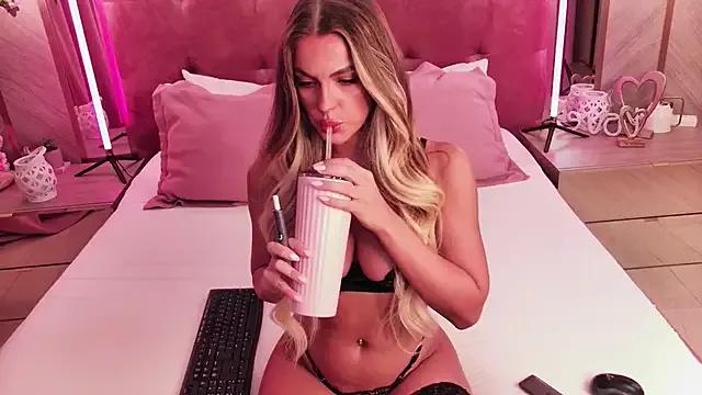 AnyaLov on StripChat 