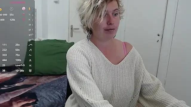 Freechat cumfun on StripChat