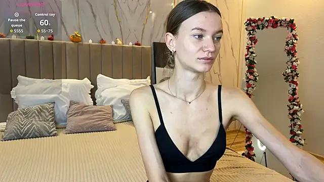 Private EvaToniz on StripChat