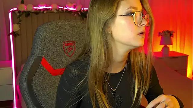 StripChat EveMundie is Freechat EveMundie — everything in a piggy bank for health