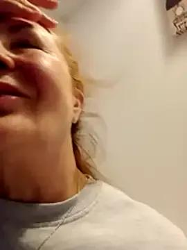 StripChat Hottie-Mom is Group Hottie-Mom — I will warm you up! Let s play!