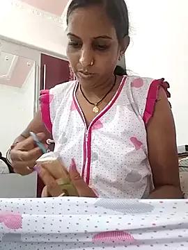 Hotty-Nidhi on StripChat 