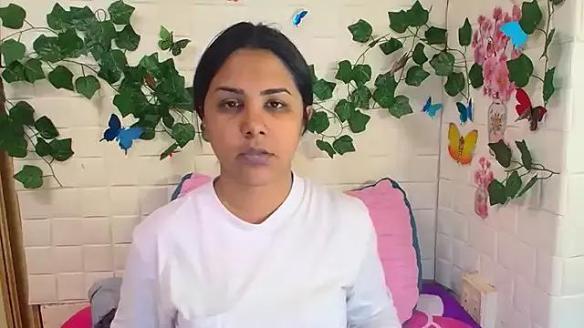 Freechat IndiaSexyStripper4u on StripChat