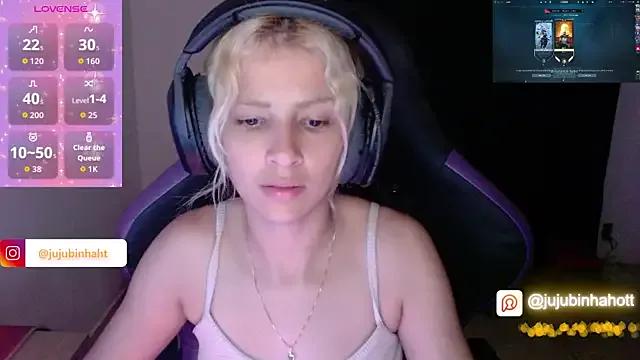 StripChat jujubinhahot is Freechat jujubinhahot — show boobs