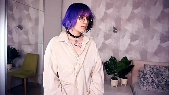 StripChat KellePourier is Freechat KellePourier — tease you with my shirt