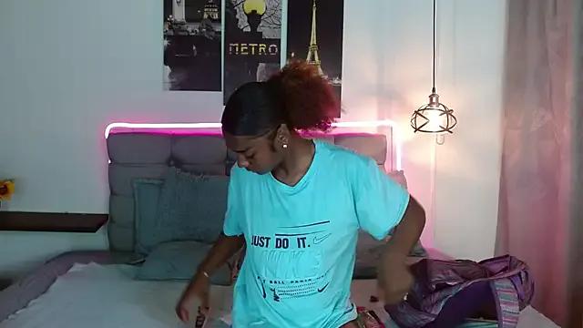 Freechat samara_roxx on StripChat