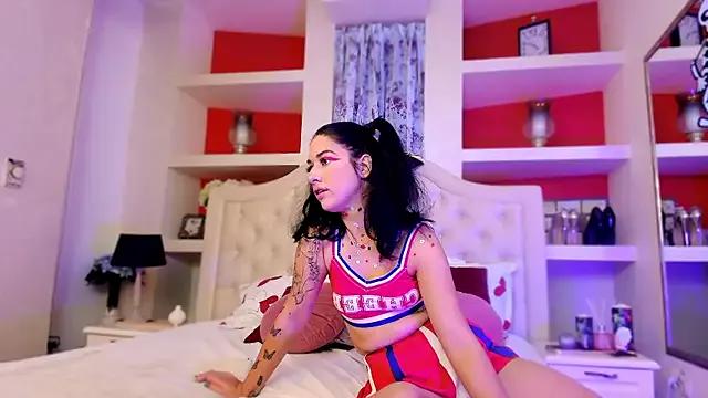 StripChat SarraRay is Freechat SarraRay — Suck on my boobies while I ride you!