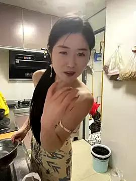 sunny-520 on StripChat 