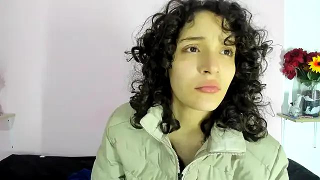 Freechat TeensNews18 on StripChat