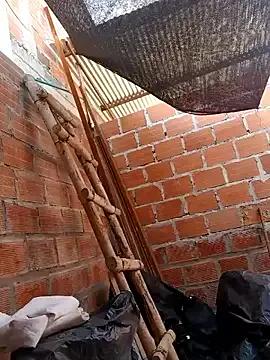 Zoe_Sweett18 — nudity and masturbation