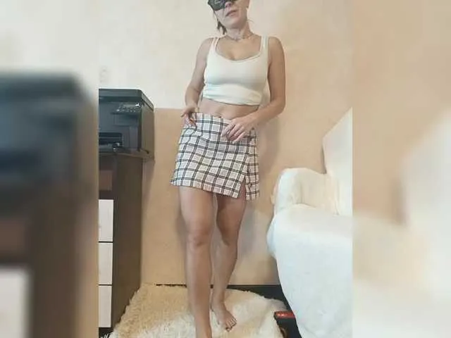 Offline -HOTSTUFF- on BongaCams