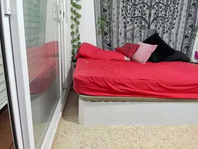 Offline agatahott on BongaCams