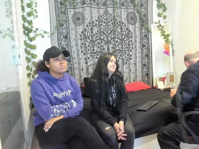 Offline agatahott on BongaCams