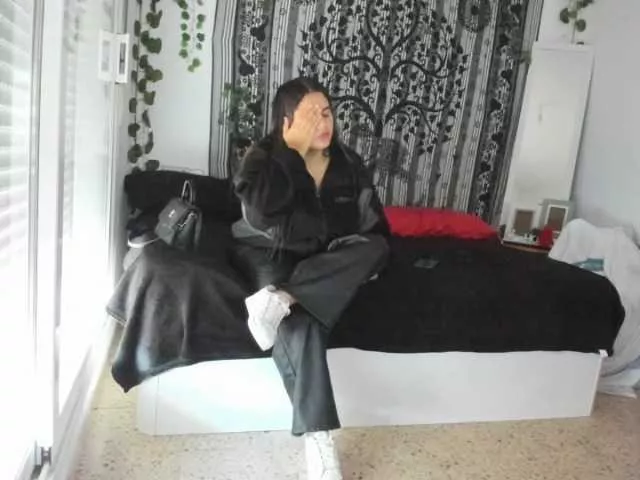 Offline agatahott on BongaCams