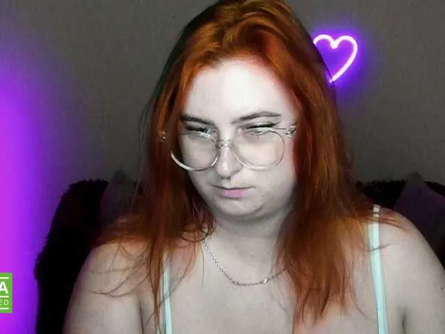 Offline Aliciaredluv on BongaCams