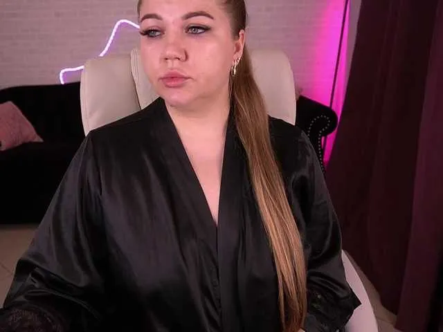 Offline AlishaMalinka on BongaCams