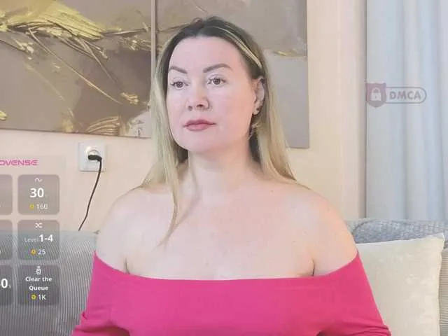 Offline AmieHerry on BongaCams