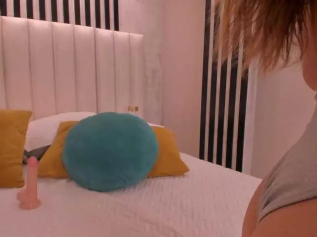 AnnieMonroe1 on BongaCams 