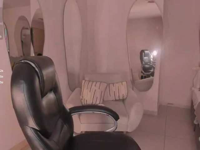 ArianaDumont on BongaCams 