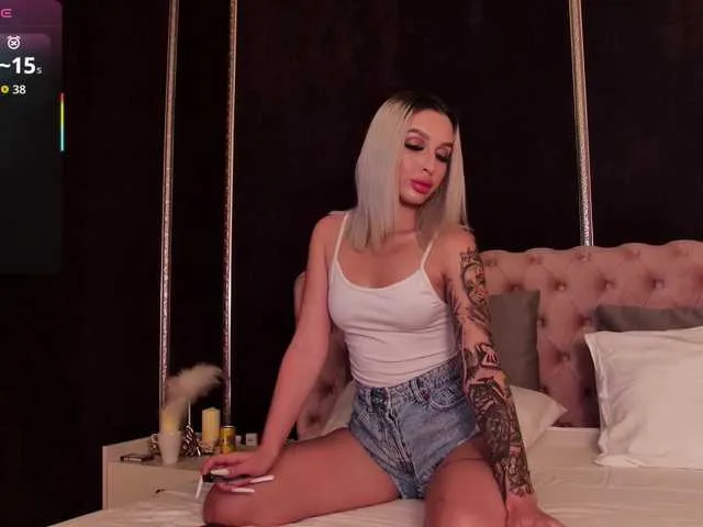 Offline AriannaLure on BongaCams