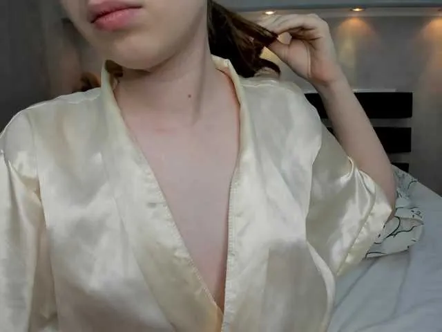 Offline Camilla-Kelly on BongaCams