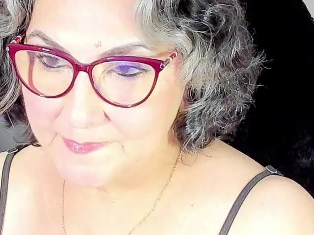 cataleya-mom on BongaCams