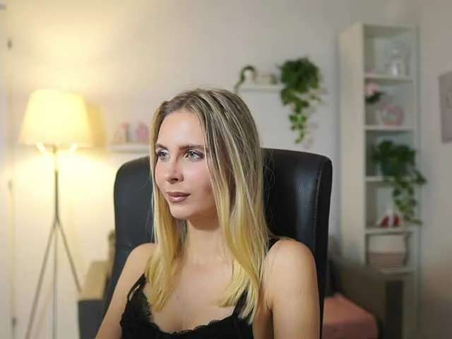 Offline catecrago on BongaCams