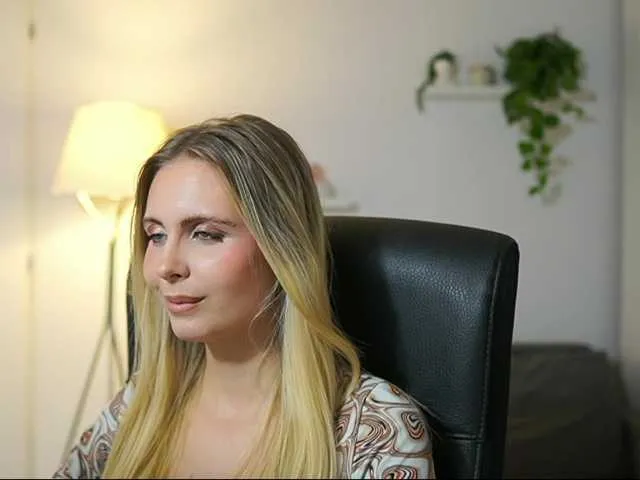 Offline catecrago on BongaCams