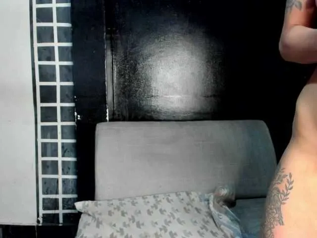 Offline couplesicopata on BongaCams