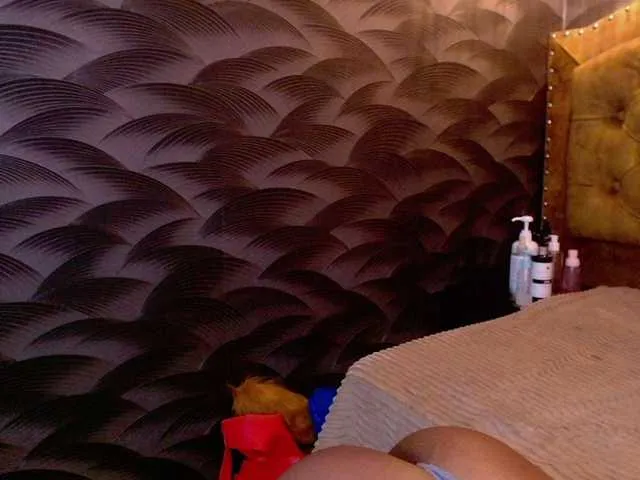 CrystalBrooke3x on BongaCams