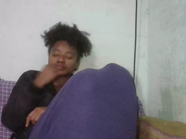 Offline Crystalrosea on BongaCams