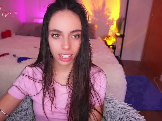 Offline cutedayna on BongaCams