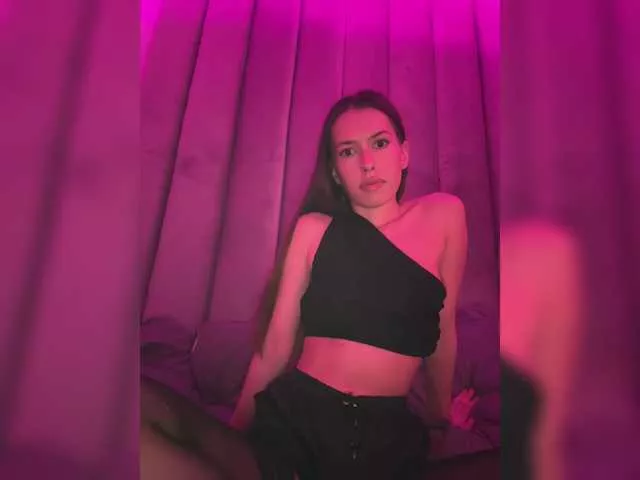 Devochka-pripevochka on BongaCams