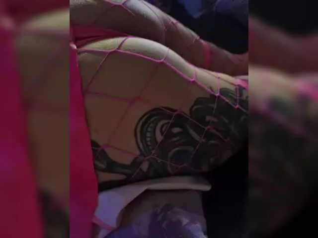 Offline DiiRolla on BongaCams