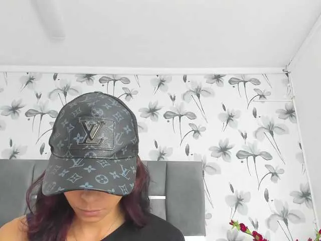 Freechat Ehotloveaxxx on BongaCams